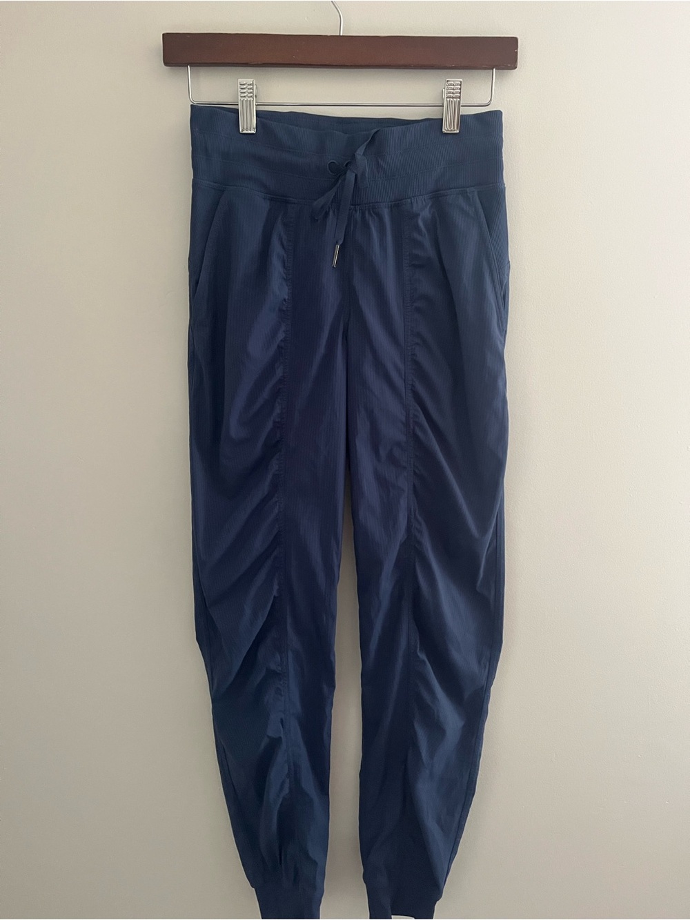 Women’s Lululemon Drawstring Jogger Pants